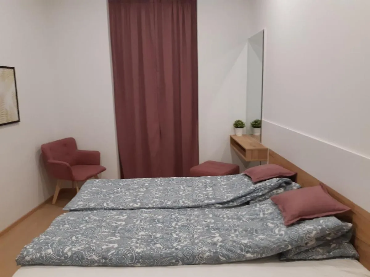 Modern 3 Room Apartment In A Prime Location Wien